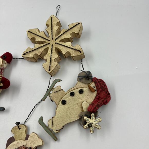 Vintage Handmade Wooden Painted Ice Skating Snowmen Hanging Wall Decor Winter - Picture 5 of 7